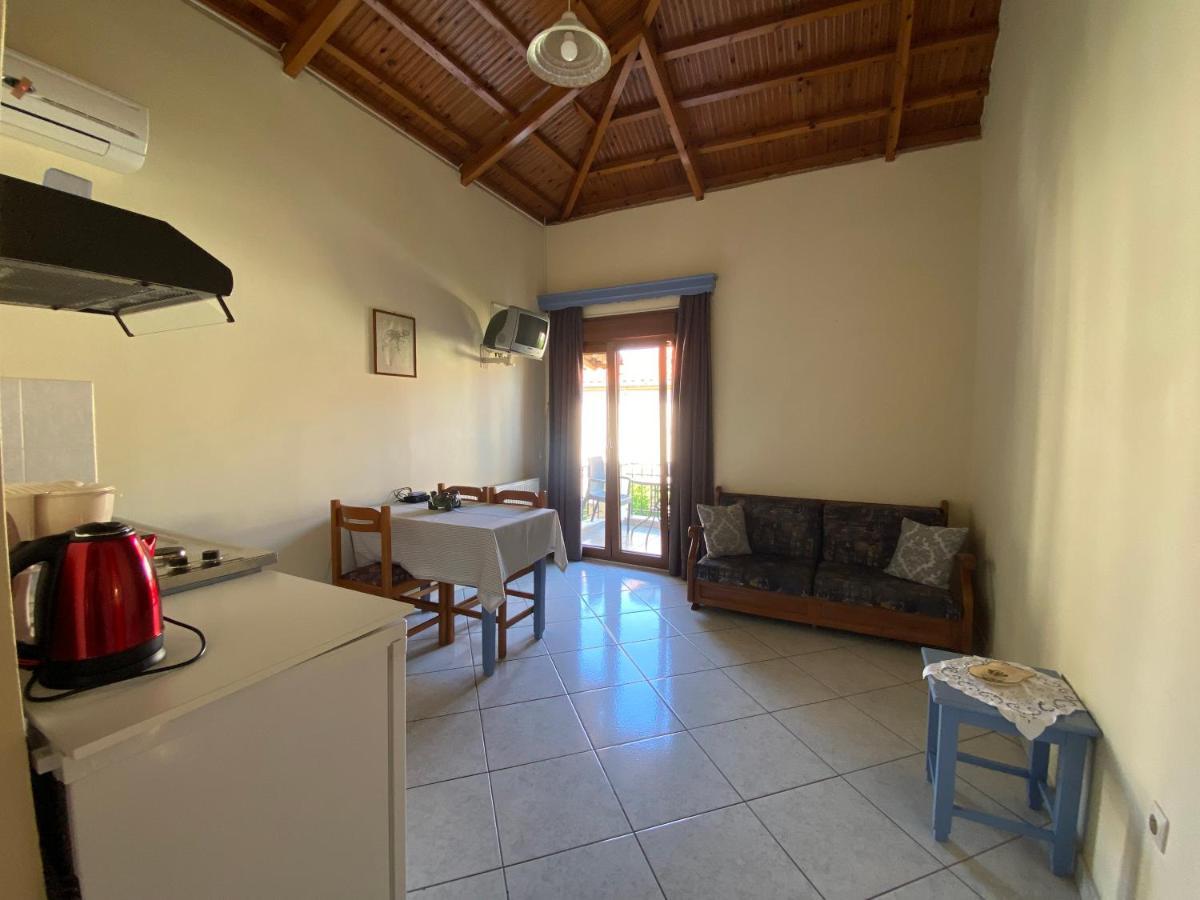 Roxani Studios-Apartments Petra  Exterior photo
